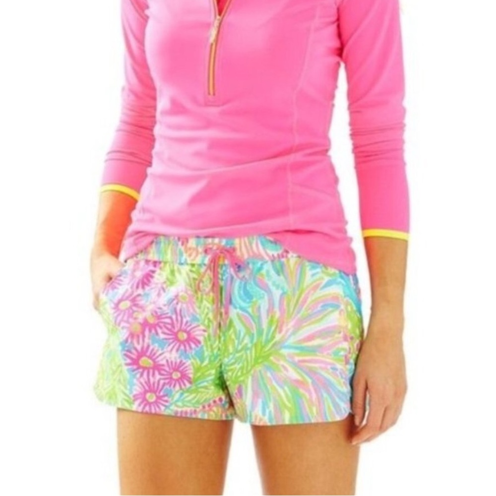 Lilly Pulitzer Run Around Luxletic shorts in 
Multi Lovers Coral print - Picture 2 of 9